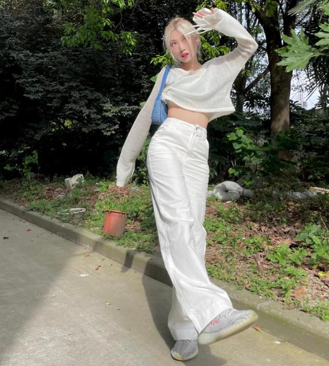 白色最佳搭配，白色最佳搭配色（教你5种时髦穿法）