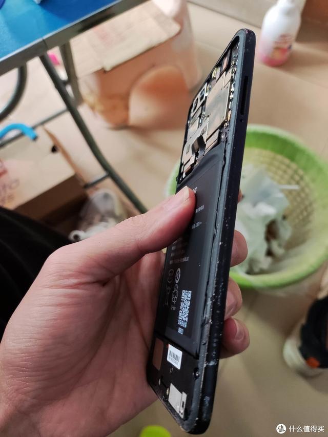 小米手机电量显示怎么设置，小米手机如何设置电量显示方式（给老爸的小米6哥哥换个电池）