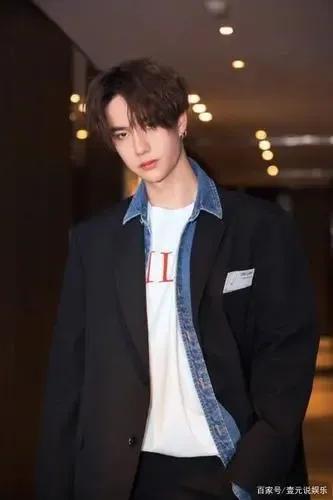 洛阳白牡丹——王一博，为什么叫王一博洛阳白牡丹（洛阳白牡丹—王一博图片）