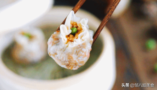 饺子皮可以做什么美食，饺子皮可以做什么美食油炸类（剩余的饺子皮别扔）