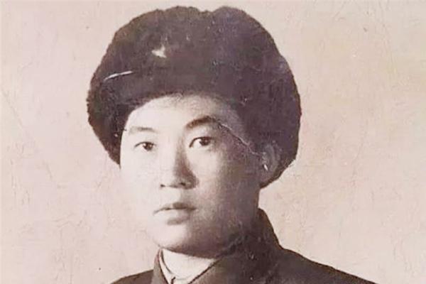 土方法绝毛成功的案例（14岁女孩为参军剃光头）