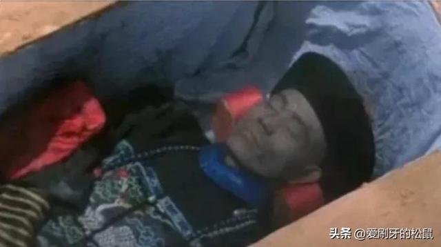 对女生没兴趣是怎么回事，对女生不感兴趣是怎么回事（朋友们我现在对女人没兴趣了怎么办）