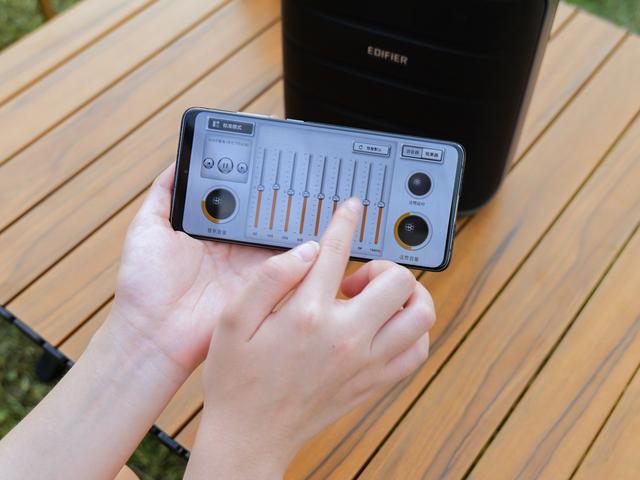 哪有美化声音的唱歌软件，去歌声的软件（用了一台户外露营的音箱）