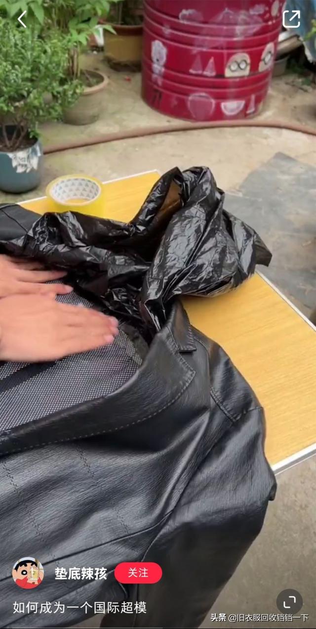 环保衣服儿童服装男孩手工制作教程，怎样做儿童环保衣服（农村男孩旧衣改造秒变国际大牌）