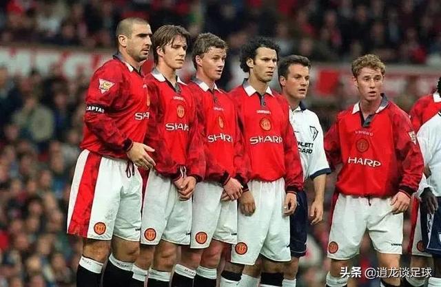 白袜子俱乐部，有个白袜子贴吧（曼联英超时代最好看的9件球衣）