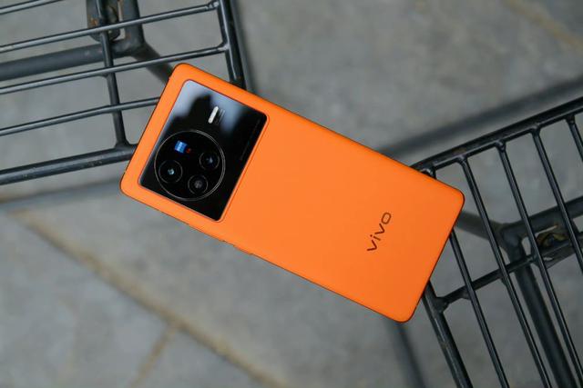 vivo手机怎么刷机，vivo手机如何进入刷机模式（全方位解读VIVO最新一代旗舰机的综合性能）
