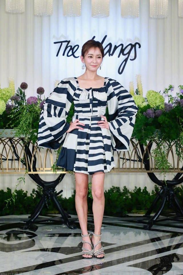 明星的婚礼哪个最好:盘点十大明星婚礼，杨祐宁婚礼比红毯更好看