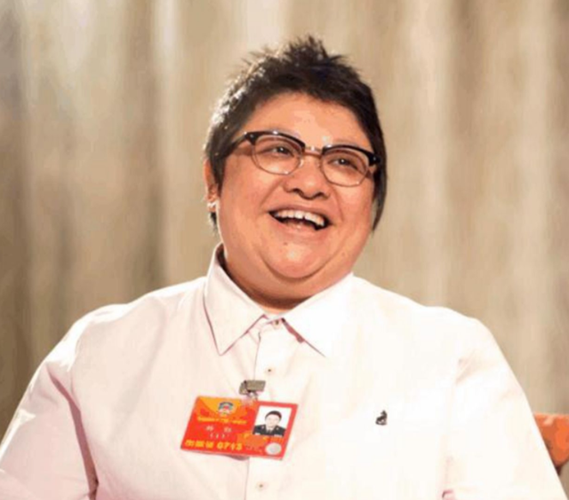 鲍莉和鲍蕾是什么关系，鲍莉和鲍蕾（腾格尔玲花关系不一般）