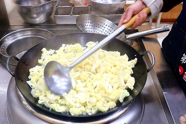 红烧肉的热量是多少，红烧肉的热量是多少千焦（难怪很多人喝水都胖）