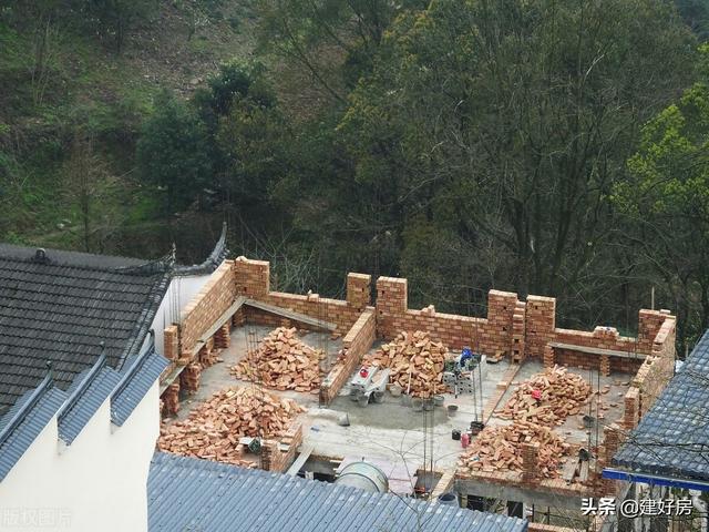 最详细的盖房子步骤，建筑施工流程全部工序和详细（农村建房都需要哪些步骤）