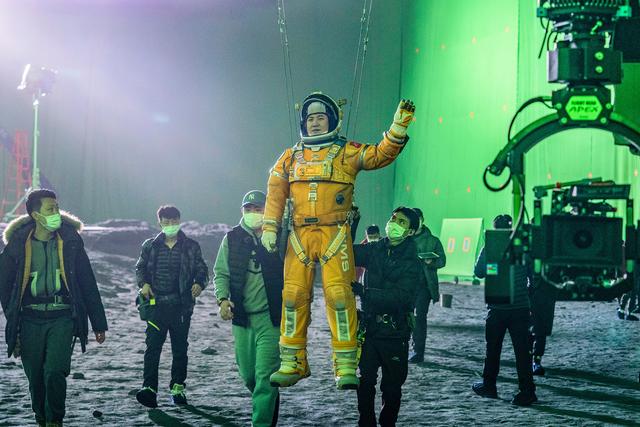 九部笑得肚子疼的电影，10部笑到肚子疼的电影（本以为看完会笑到肚子疼）