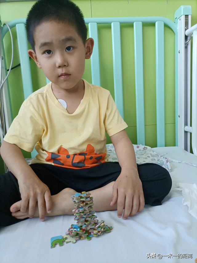 婴儿睡觉时呼吸急促，婴儿睡觉呼吸急促怎么办（呼吸急促喘不上来气我惊慌失措）