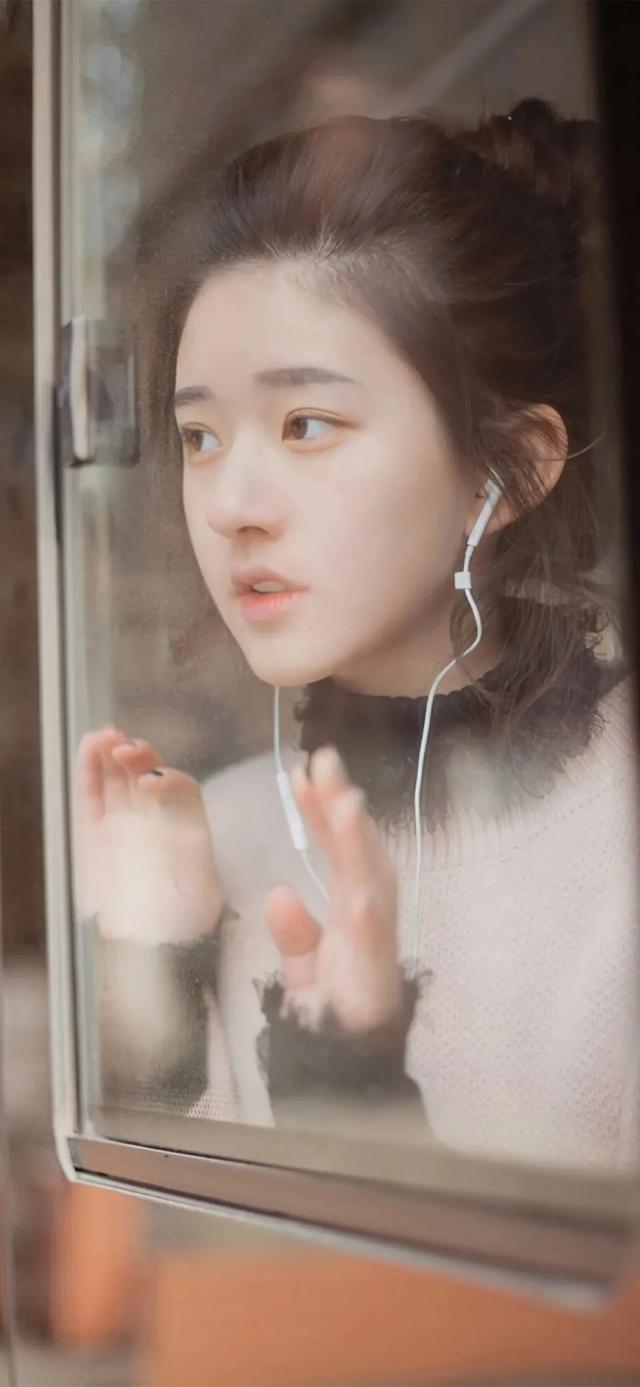 有气质女人晚安说说，有气质女人晚安说说图片大全（精选美女明星手机壁纸合集）