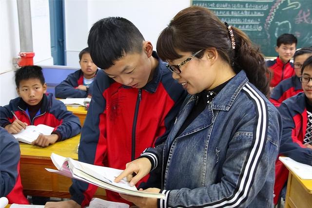 初中生学习方法,初中学习方法和技巧(初三老师:坚持4种行为)