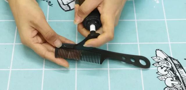 洗发水过期了还可以用吗，洗头膏过期能用不（它还有其他的神奇妙用）