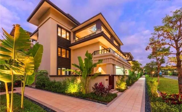 三亚海景房多少钱一平，三亚海景房房价多少钱一平米（海南陵水房价2022年全国县级排行榜第一）