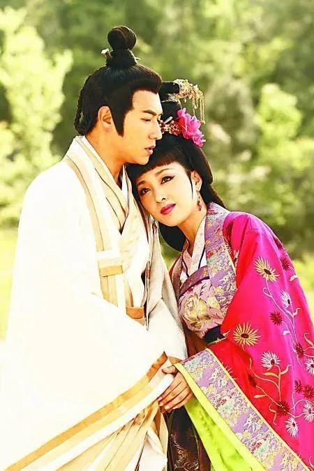封神榜中姜子牙的三个儿子，姜子牙一生有几个老婆孩子