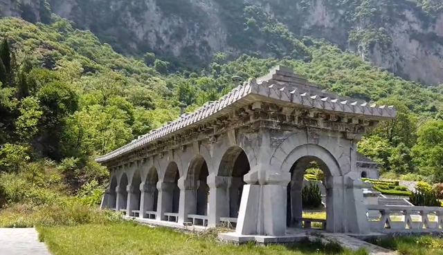 郑州一日游必去的地方，郑州景点排行榜（2022郑州夏季最值得去的六大景点推荐）