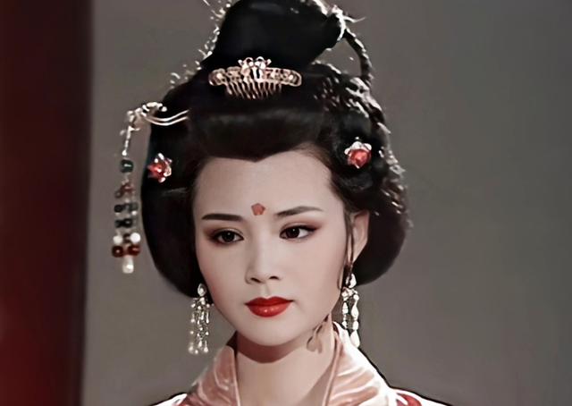 狄仁杰扮演者(4位演过"上官婉儿"的绝美女星)