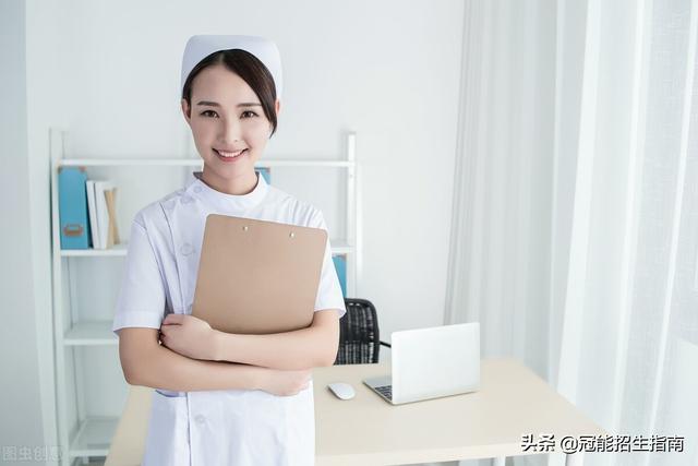 成都大学医护学院，成都医学院护理学学费（成都哪些卫校有护理专业）