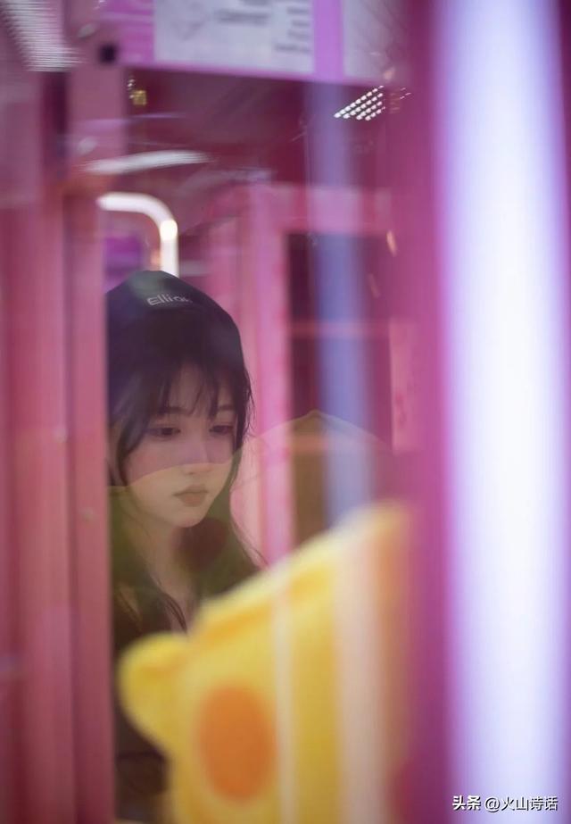 学院风裙子这么搭配秒变校园女神，学院风格裙子（还记得你的初恋吗）