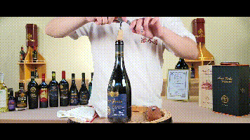 制作葡萄酒的方法步骤，怎样制作葡萄酒的方法（如何优雅的给葡萄酒开瓶图文详解）