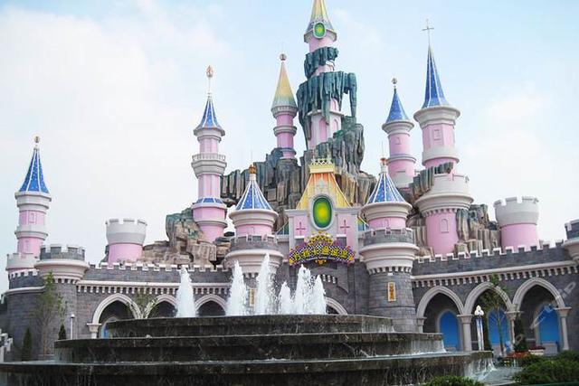 青岛景点介绍，青岛旅游景点介绍大全（10个推荐景点及周边玩法攻略）