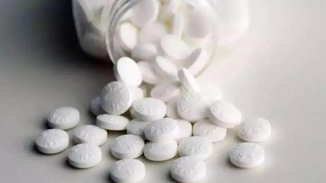 植物消毒杀菌药有哪些，植物消毒杀菌药有哪些品种（过期小药片是“养花宝”）