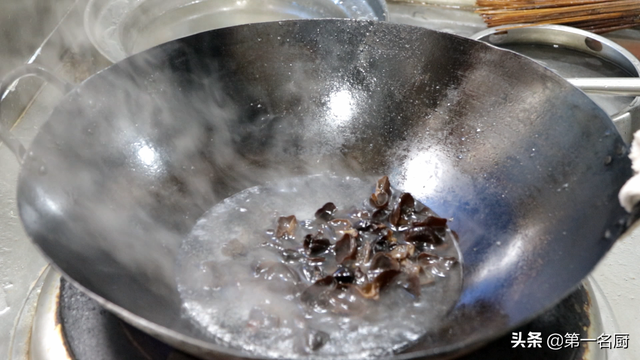 家庭实用菜谱大全，家常菜谱大全（建议多吃这5道“家常菜”）