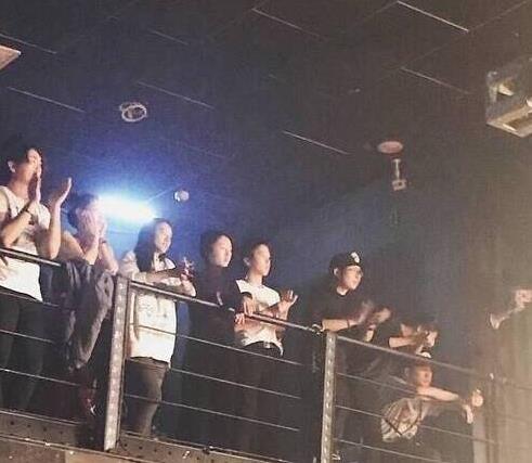 “取向成谜”周冬雨：曾当众内涵马思纯，后与王菲女儿关系引非议