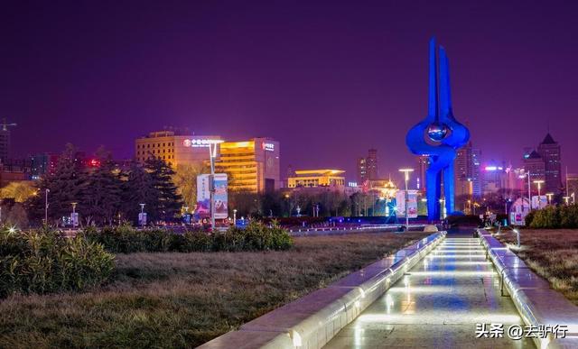 泉城是哪个城市，山城是哪个城市（来过的人心里都有数了）