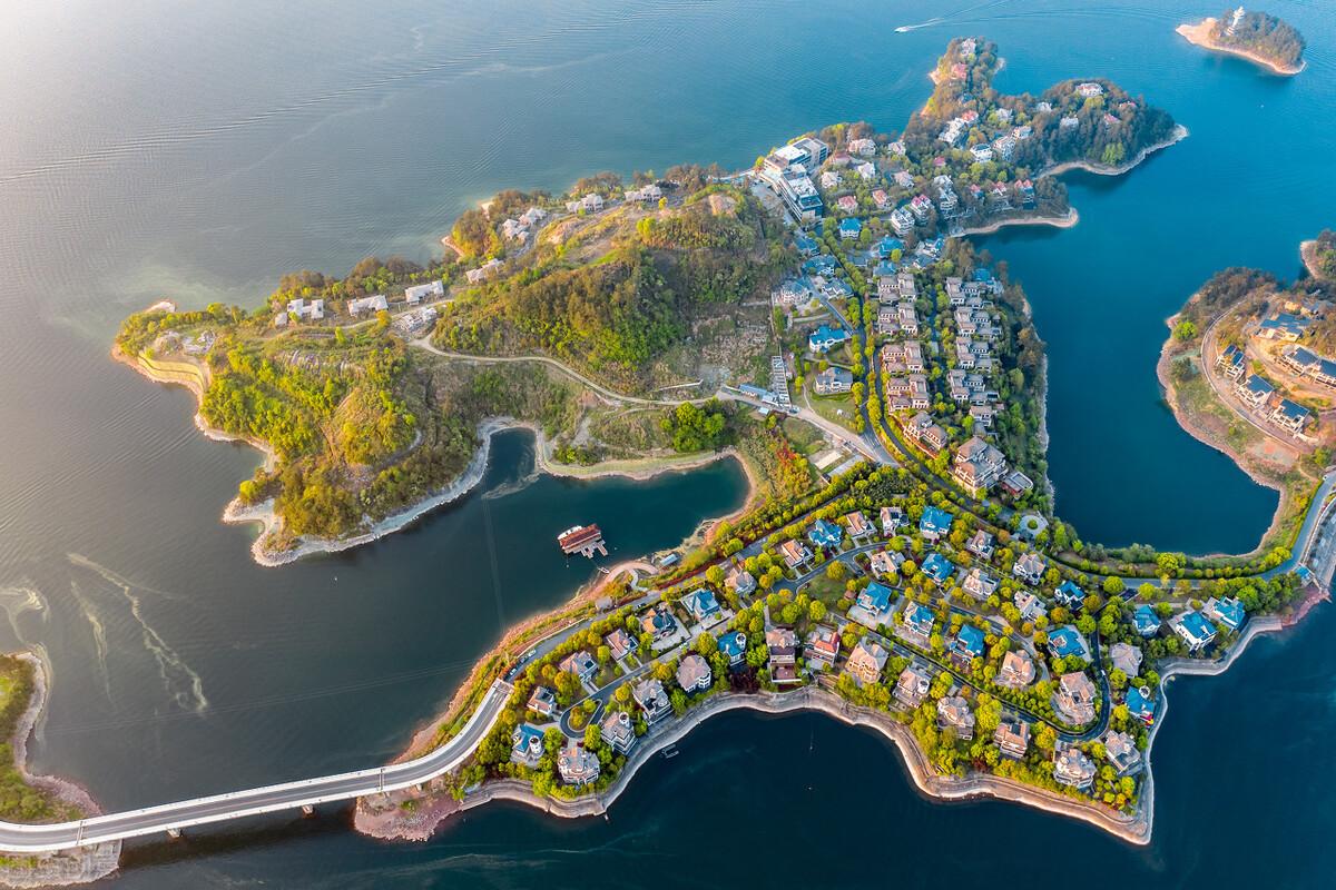 富春江旅游攻略，富春江旅游自由行攻略（中国唯一入选“全球最佳旅行地”）
