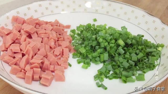 发面饼的家常做法，家常发面饼的做法（搅一搅就上锅）