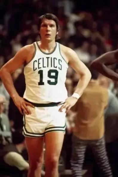 nba10号球星，为什么NBA穿10号球衣的球星不多（NBA1-20号球衣的代表球星）