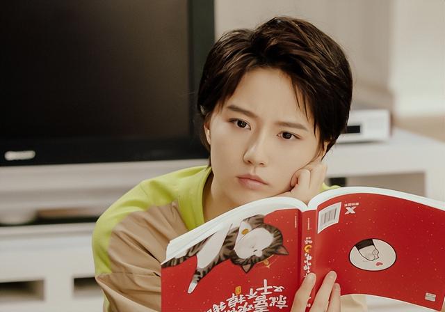 成果演员个人资料，爱情公寓5演员成果的资料（短短2年就成了“过气新星”）