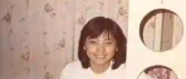 江华和邓萃雯当年事件，江华和邓萃雯当年事件发布会（曾让万梓良在马路上下跪）