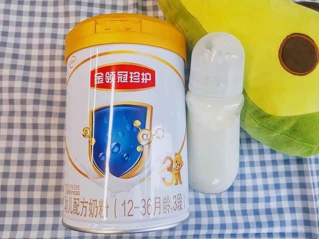 婴儿换奶粉的正确方法，婴儿转奶粉的正确方法（新生儿换奶粉的正确转换方法有哪些）