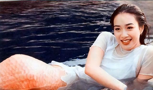 1,《人鱼江湖》是由陈未衾执导,朱丽岚,叶小开,何之舟主演,潘子剑特别