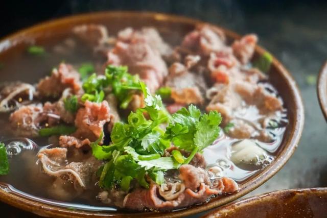 附近美食餐厅推荐表，顺德附近美食餐厅推荐（乐山超好吃的40家美食小站）