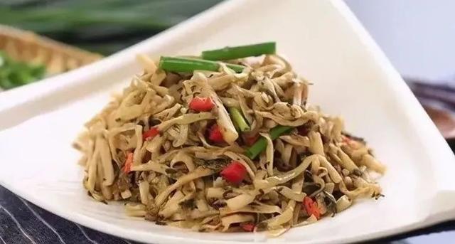 川味红烧肥肠怎么做，川味红烧肥肠的家常做法大全（这些做法值得大家参考）