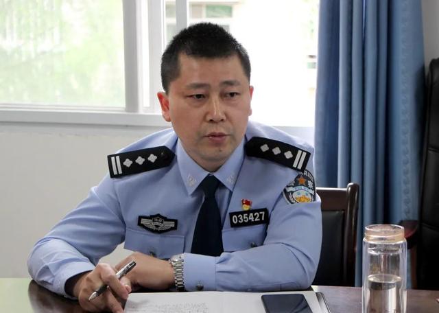 匡扶正义　除暴安良，除暴安良不畏艰险（展青春风采·建“心和”警营——董家段公安开展青年民警座谈会）