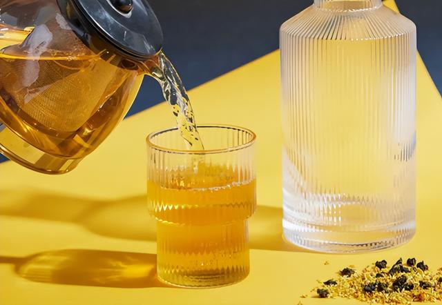 茶凉了可以喝吗，茶水放凉了可以喝吗（一杯冷泡茶抵得上10杯热茶）