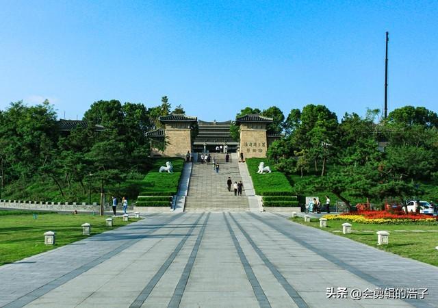 幽默故事大全爆笑，幽默搞笑故事大全（历史上比较搞笑的奇葩故事）