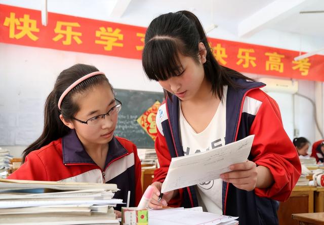 女性口臭都是什么原因，女性口臭的主要原因（四川大学：你哪个学校的）