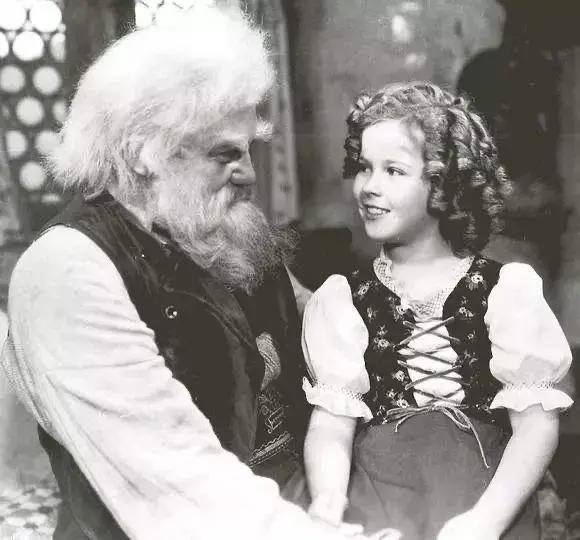 秀兰邓波儿的电影，美国童星秀兰邓波儿的电影（治愈系《海蒂》：140多年后）