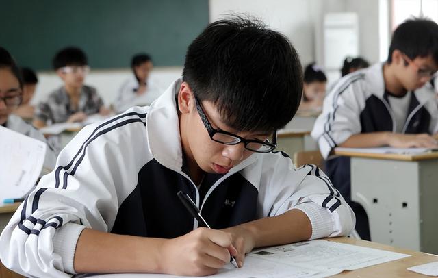 去年中考分数线多少分，阳泉中考满分多少分2022（2022年中考分数线新鲜出炉）