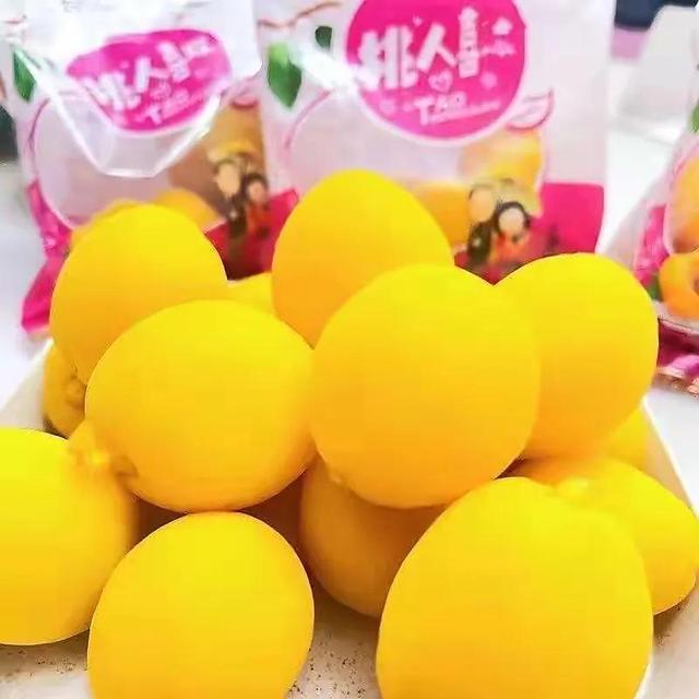 锁喉桃是什么零食，小脆桃零食是什么做的（我在头条贩卖快乐）