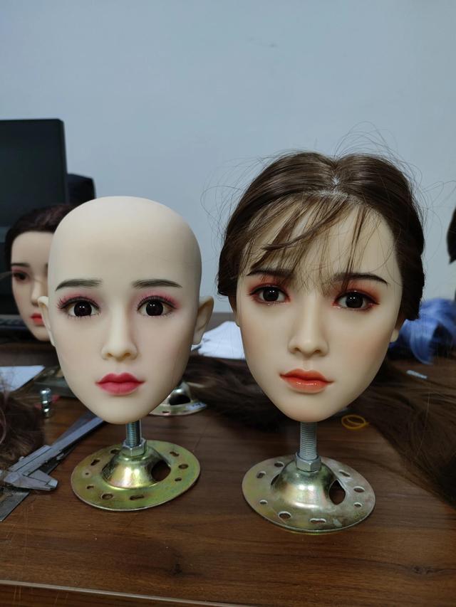 软胶和硅胶的区别，软胶和硅胶的手机壳哪个好（如何挑选合适的娃娃）