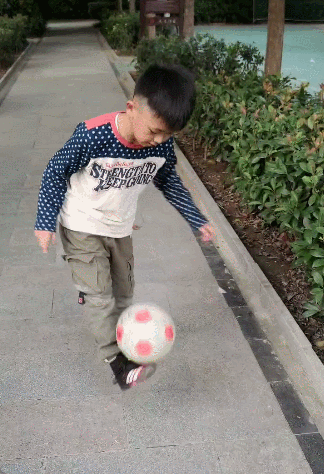 足球鞋品牌大百科，足球鞋分类（各大厂的足球鞋究竟哪家强）