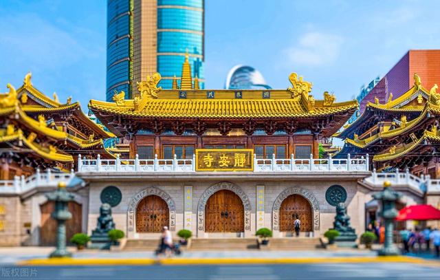 上海玉佛寺非常灵验，寺庙求财拜哪个菩萨（祈福必去的上海8个寺庙）
